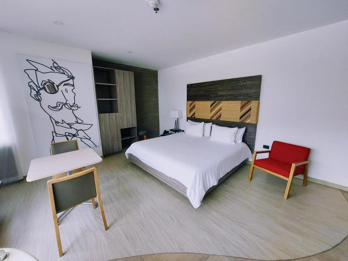 V Grand Hotel, A Member Of Radisson Individuals Medellín Eksteriør billede
