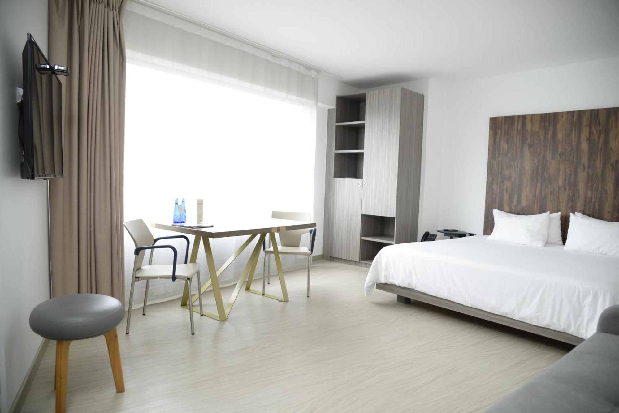 V Grand Hotel, A Member Of Radisson Individuals Medellín Eksteriør billede